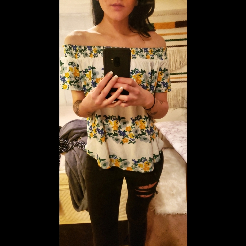 Off the Shoulder Floral Top